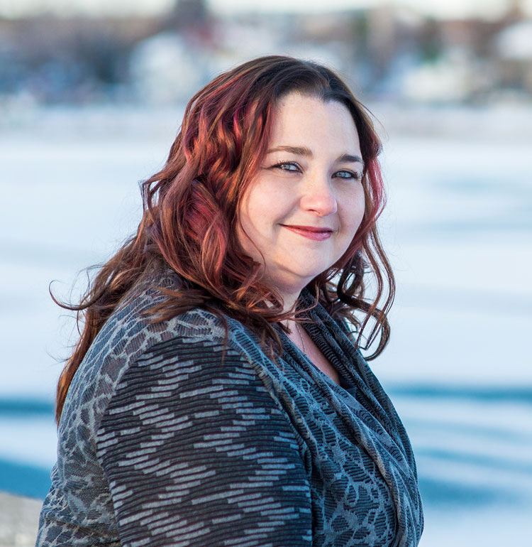 Julie Dufresne - Travailleuse sociale et médiatrice familiale - Consultants BCH